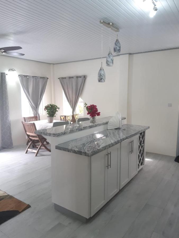 Tranquility Suites- Feels Like Home Choiseul Екстер'єр фото