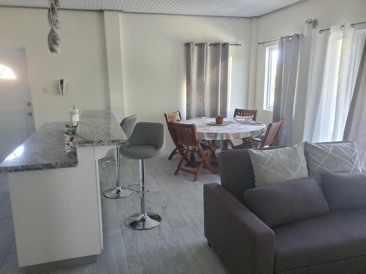 Tranquility Suites- Feels Like Home Choiseul Екстер'єр фото