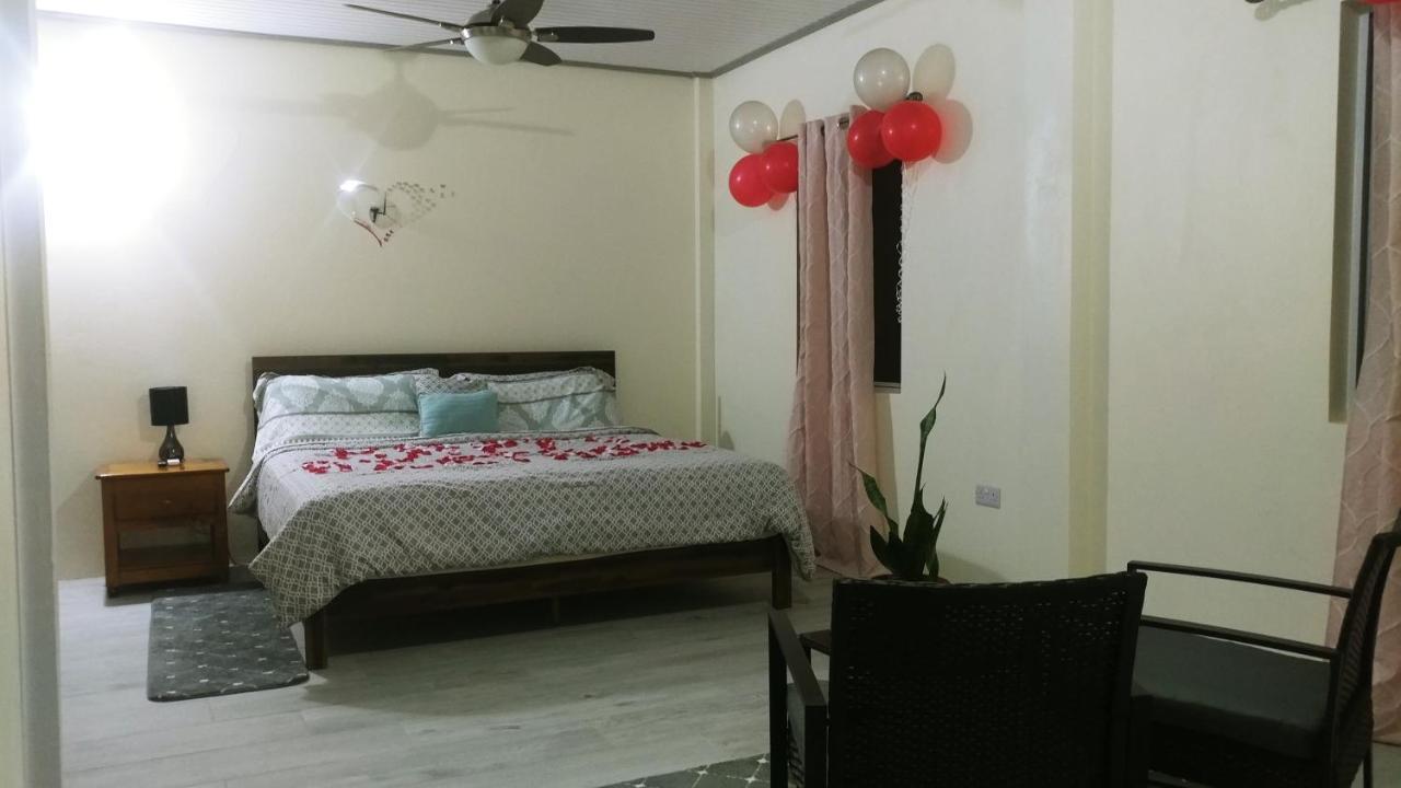 Tranquility Suites- Feels Like Home Choiseul Екстер'єр фото