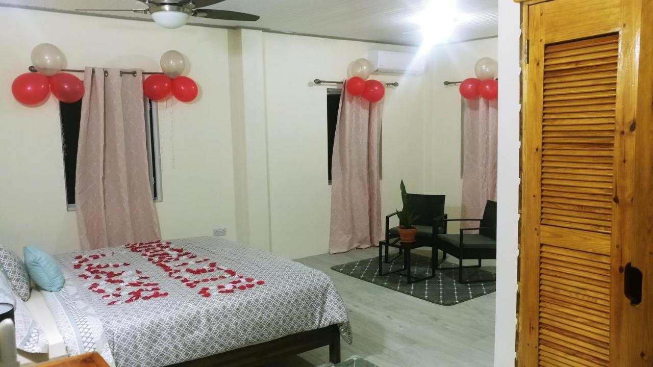 Tranquility Suites- Feels Like Home Choiseul Екстер'єр фото